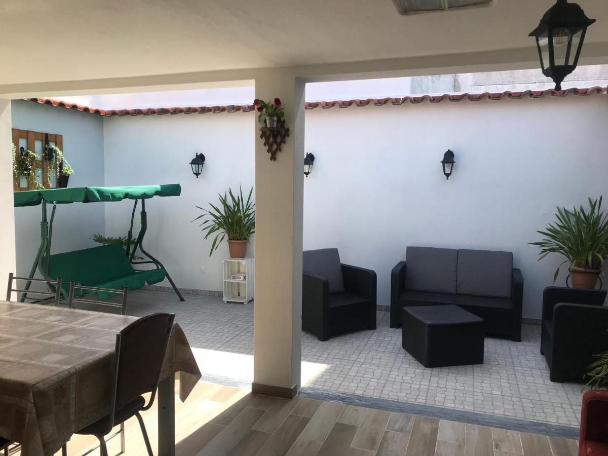 カルダス・ダ・ライーニャ Casa Dos Capinhaヴィラ エクステリア 写真
